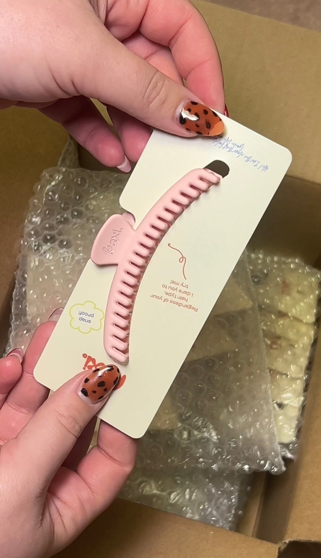 KAXI Midi Hold Everything Claw - Pink